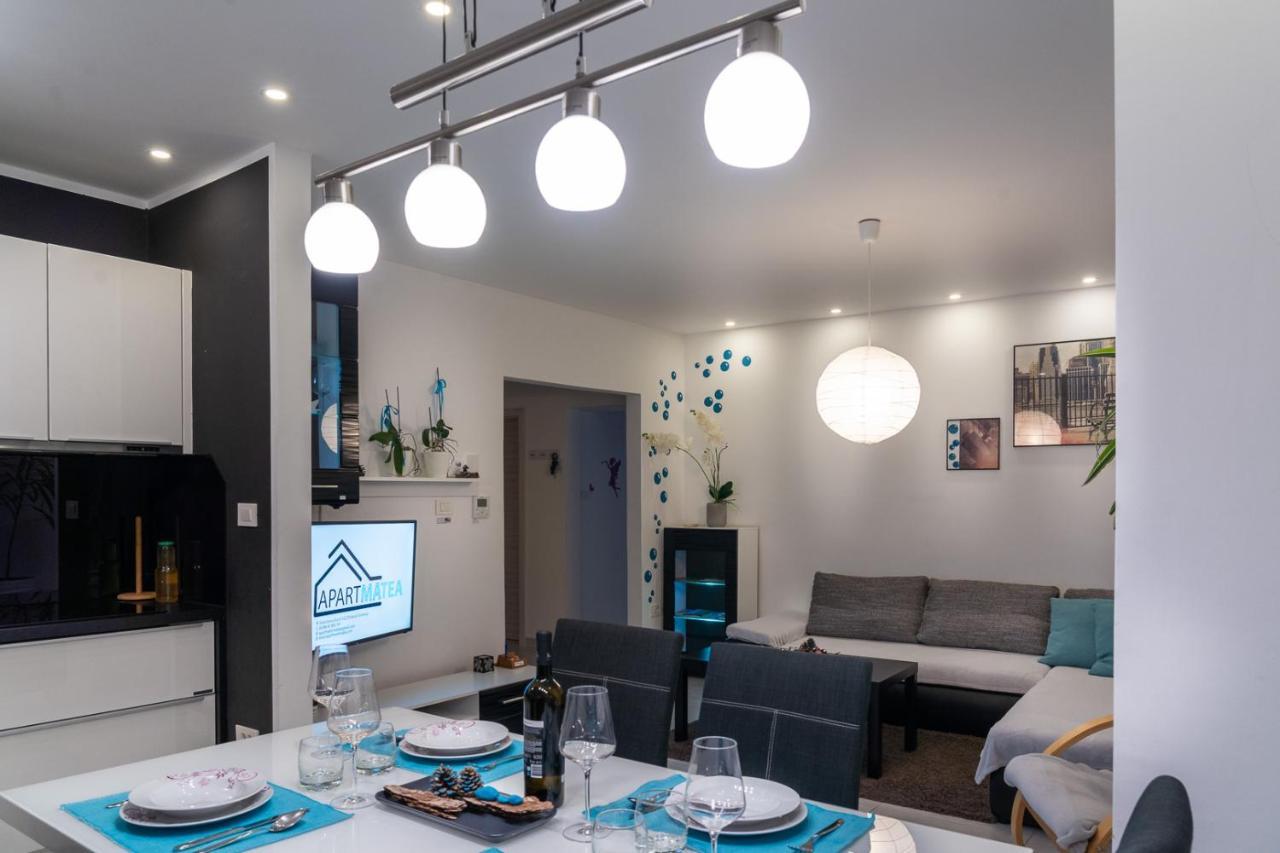 Apartment Matea โคบาริด ภายนอก รูปภาพ
